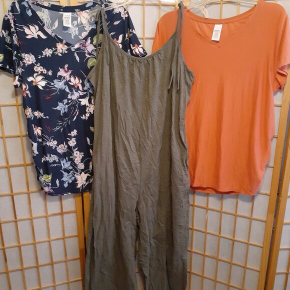 MATERNITY CLOTHES LOT SHORT SLEEVE TOPS-OLD NAVY JUMPSUIT~WOMENS PLUS SIZE XXL - Picture 2 of 5